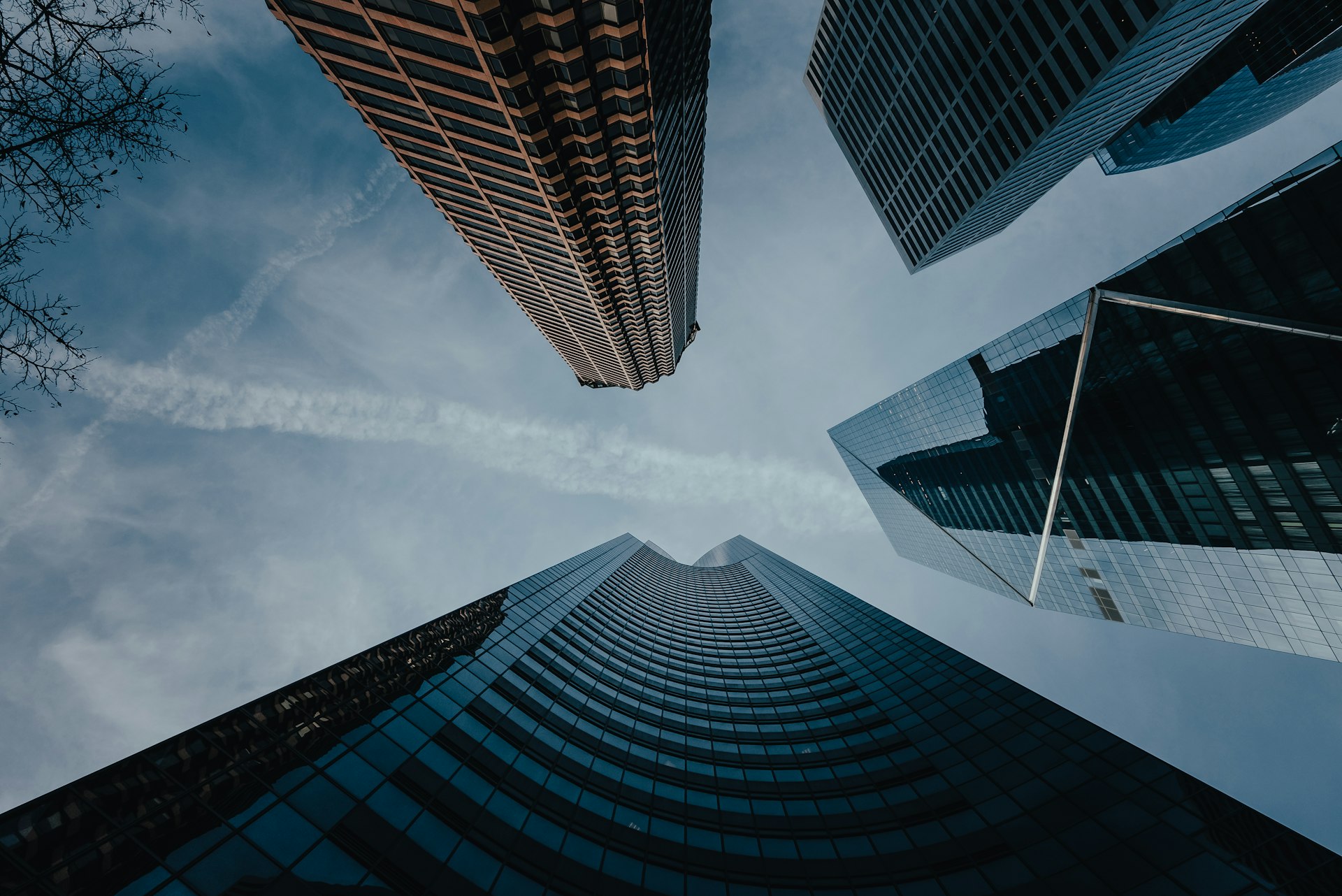 How Decentralized Autonomous Organizations Are Reshaping Finance